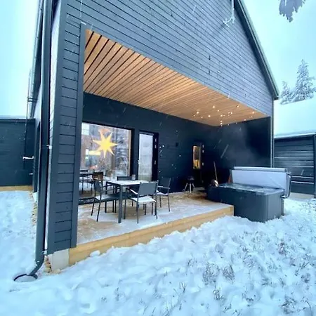 Exclusive Nordic - 5 New On One Private Propert - Sleeps 40 别墅 索特