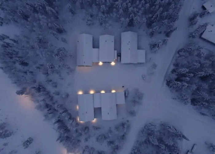 Exclusive Nordic - 5 New On One Private Propert - Sleeps 40 וילה סיוטה